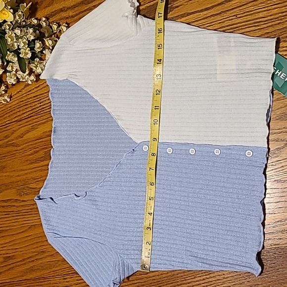 NWT Shein Button Down Cropped Top - Girl's Large - Picture 4 of 7